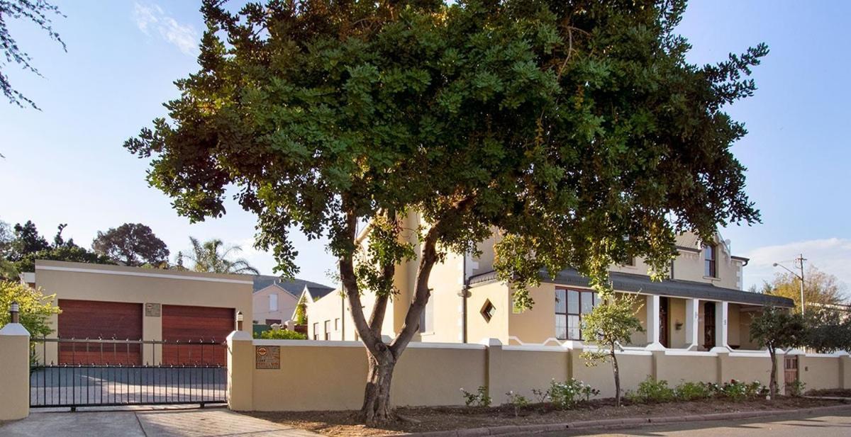 J'S Audacious Living Montagu Self Catering Appartement Buitenkant foto