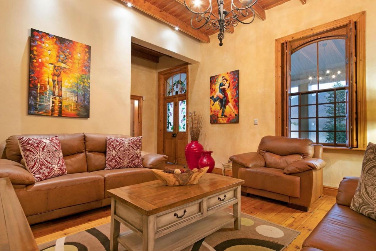 J'S Audacious Living Montagu Self Catering Appartement Buitenkant foto